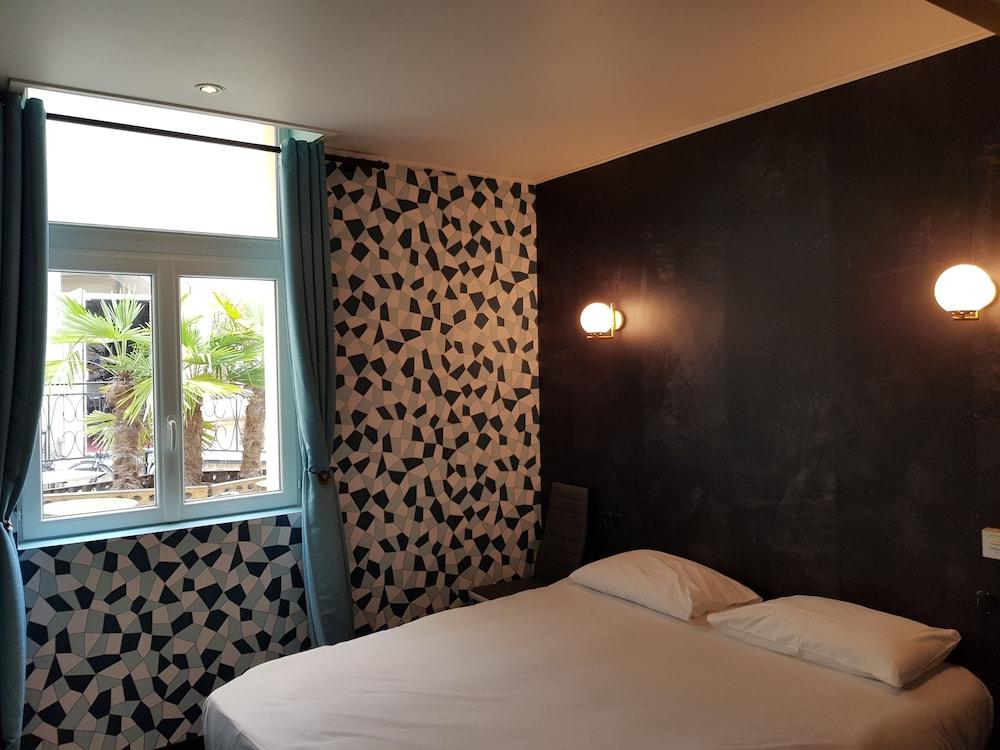 Brit Hotel Aux Sacres Reims, Centre Historique מראה חיצוני תמונה